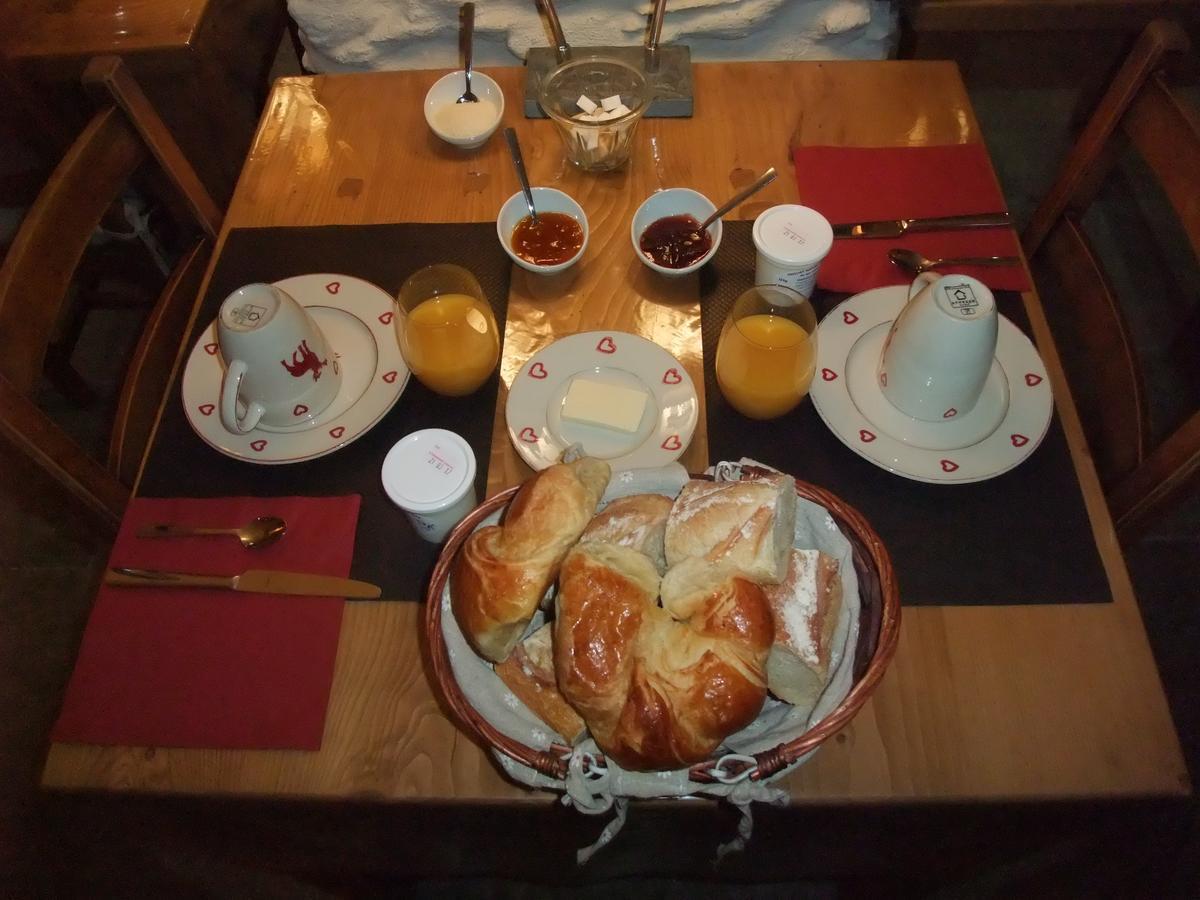 Le Domaine Du Grand Cellier Chambres D'Hotes En Savoie Tournon-sur-Rhône 외부 사진