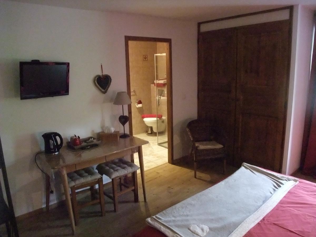 Le Domaine Du Grand Cellier Chambres D'Hotes En Savoie Tournon-sur-Rhône 외부 사진